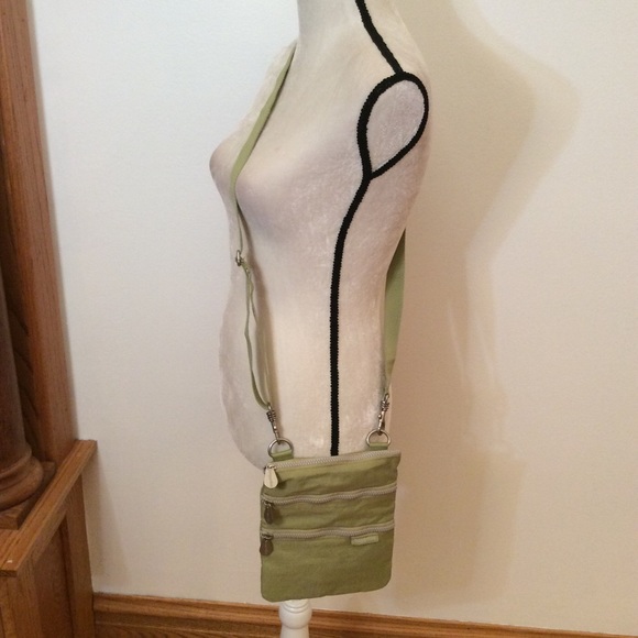 Baggallini nylon travel crossbody purse - Picture 5 of 6